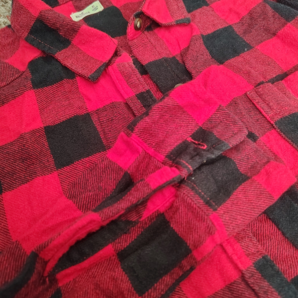Hollister Red and Black Buffalo Plaid Shirt